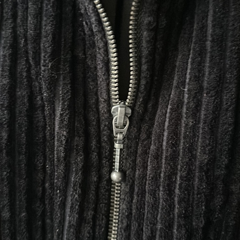 Woolrich vest size Large black ribbed faux velvet zipper front - Picture 3 of 9